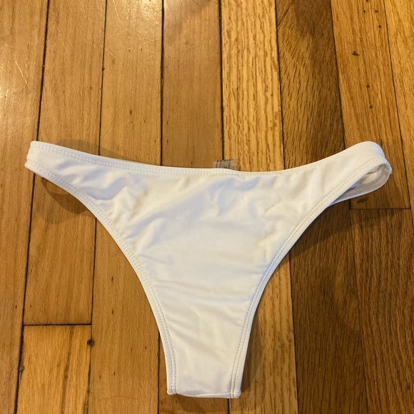 shein White bikini button size S - Picture 2 of 3